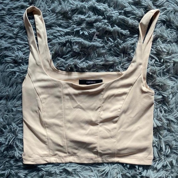 Forever 21 Tops - Forever 21 cropped workout tank